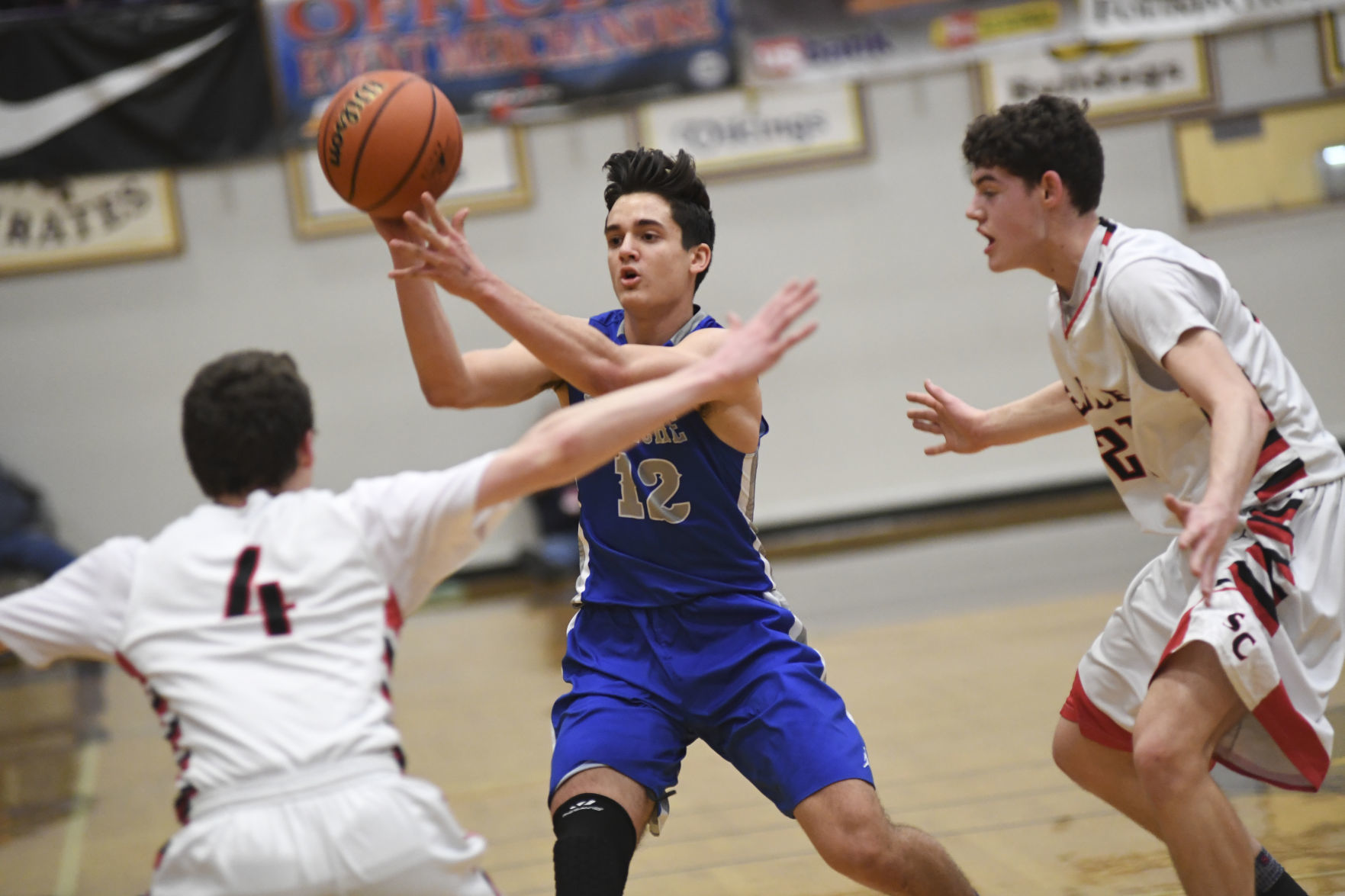 Santiam Christian falls to Blanchet Catholic, places fifth